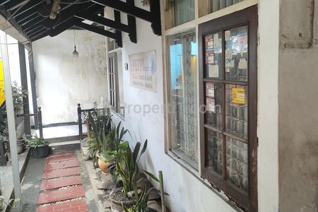 Dijual Rumah Mainroad Buah Batu Bandung 2 Arah Hitung Tanah