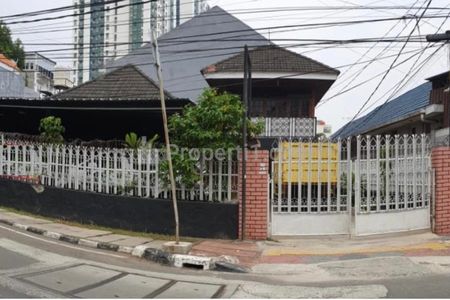 Jual Rumah Luas Dengan Paviliun di Salemba, Paseban, Senen, Jakarta Pusat