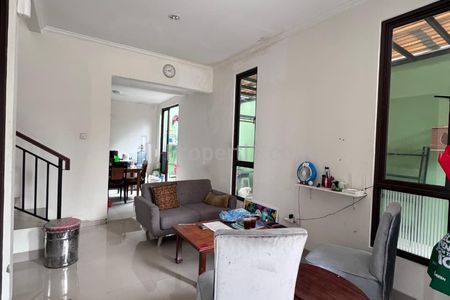 Jual Rumah di Cinere, Depok - Dekat Rumah Sakit Puri Cinere - 3 Kamar Tidur SHM
