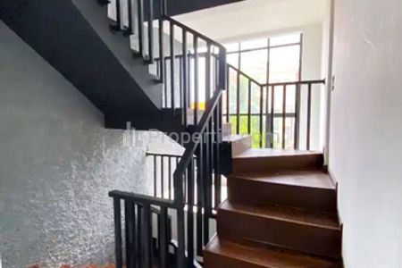 Sewa Ruko Murah di Tirtajaya, Sukmajaya, Depok - RUKO ANGGREK - 4 Lantai, Disewakan Per Lantai (andri.ol.bongkar)