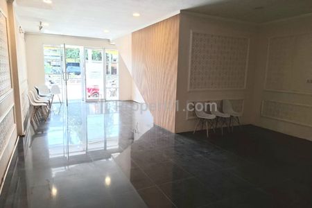 Disewakan Ruko 3 Lantai di Taman Surya Jakarta Barat