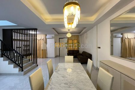 Jual Rumah 3 Tingkat Siap Huni Fully Furnsihed di Komplek Jewel Park - Medan
