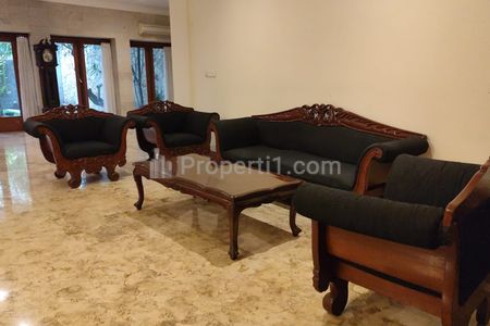 Disewakan Rumah di Jl. Darmawangsa, Jakarta Selatan
