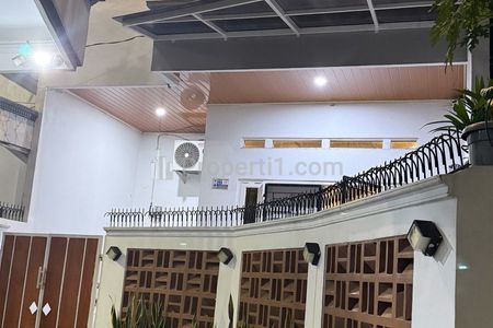 Dijual Cepat BU Rumah 3 Lantai Bangunan 2022 di Pisangan Timur Jakarta Timur