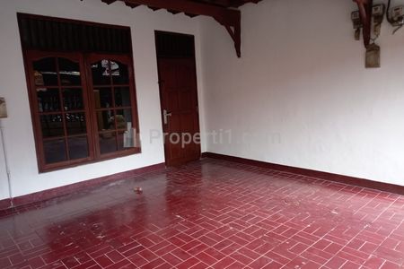 Disewakan Murah Rumah Lokasi Strategis di Pasar Minggu Jakarta Selatan - 2 Kamar Unfurnished