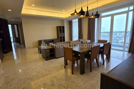 Disewakan Luxurious Apartment Botanica 2+1BR  Good Unit Fully Furnished