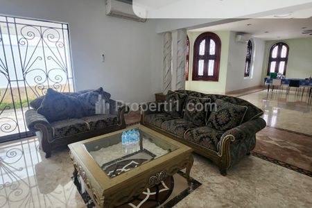 Dijual Rumah 863 m2 Rumah Raya Darmo - Tegalsari, Surabaya Pusat - Nol Jalan Raya - Parkiran Mobil Luas - Surat SHM - Cocok Buat Segala Usaha