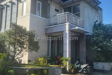 Dijual Rumah Hook 2 Lantai di Wisma Bungurasih, Sidoarjo