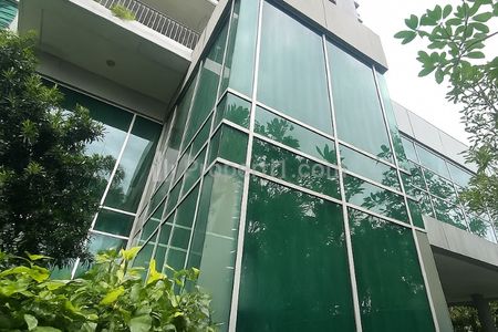 Jual Apartemen Kemang Village 2 KT Furnished di Jakarta Selatan