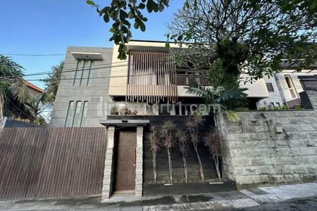 Jual Rumah Mewah Siap Huni Taman Wedasari di Kota Denpasar