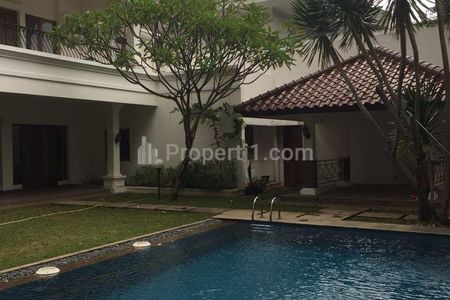 Jual Rumah di Selong Kebayoran Baru, Jakarta Selatan - 5+4 Kamar Tidur Sertifikat SHM