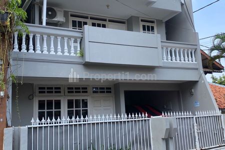 Dijual Cepat Rumah Strategis di Lingkungan Aman Nyaman Tidak Banjir di Kemanggisan, Tengah Kota Jakarta Barat