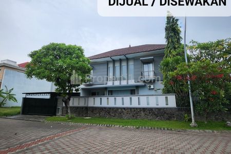 Disewakan Rumah The Chofa Surabaya - Plus Kolam Renang Private Pool - Full Furnished, Dekat Sukomanunggal, Isen Darmo Harapan, Hokky Buah, Sekolah IPH