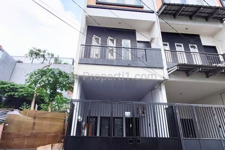 Rumah tampak depan