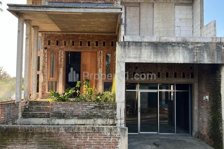 Jual Rumah 2 Lantai Luas Tanah 309m di Kerjo Karanganyar Jawa Tengah