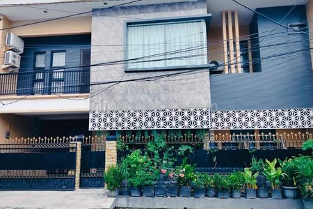 Rumah Dijual di Dukuh Kupang Barat Surabaya 