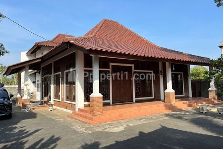 Dijual Villa SHM di Raya Senggigi, Lombok Barat