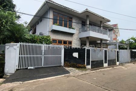 Dijual Rumah 2 Lantai di Jalan Warung Buncit, Jakarta Selatan