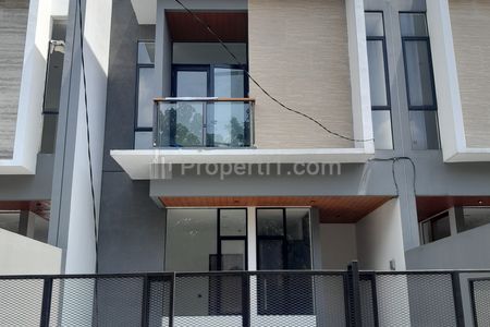Jual 3 Unit Rumah Townhouse Mewah Lokasi Strategis di Sayap Leuwipanjang Pusat Kota Bandung