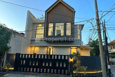 Dijual Rumah di Babatan Pantai Surabaya Timur Baru Gress Scandinavian Style Rooftop Garden