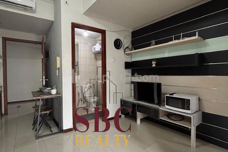 Disewakan Apartemen Royal Mediterania Garden Residences - 1 BR Furnished Bagus View City