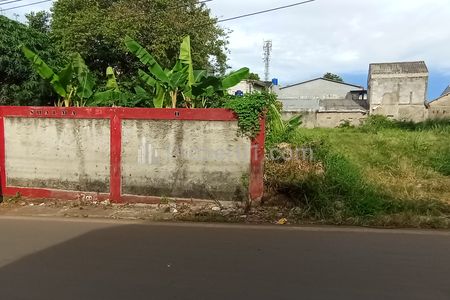 Tampak depan