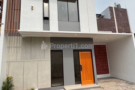 Jual Rumah di Cimahi Utara, Jual Rumah 2 Lantai 3 Kamar Dekat ke Pasar Atas Cimahi