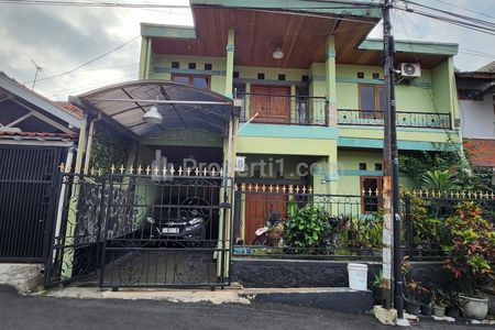 Dijual Rumah Terawat Semi Furnish di Komplek Taruna Parahyangan Ujung Berung Kota Bandung