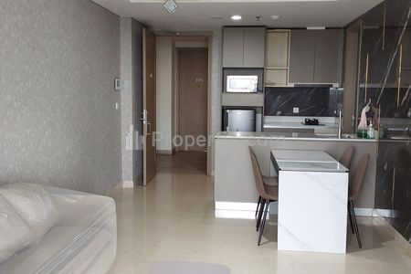 Kitchen, Dining, Service Area