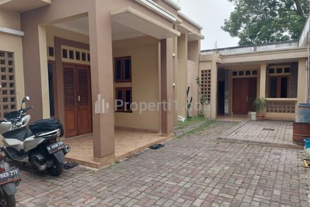 Dijual Rumah Secondary Strategis di Pinggir Jalan Raya Utama Gandul Cinere Depok