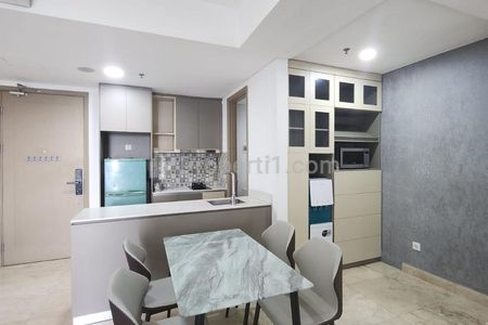 Kitchen, Dining, Service Area