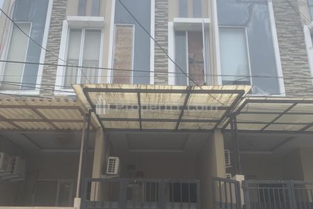 Dijual Rumah Minimalis Nyaman di Taman Ratu Jakarta Barat
