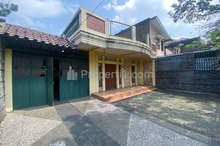 Dijual Rumah Luas + Kosan 20 Kamar di Pusat Kota Bandung