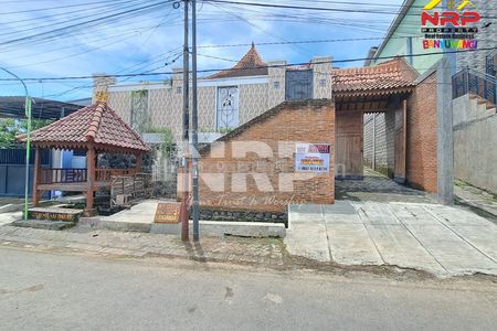Dijual Rumah Joglo Ada Kolam Renang 5 Menit dari SMAN 1 Glagah Banyuwangi