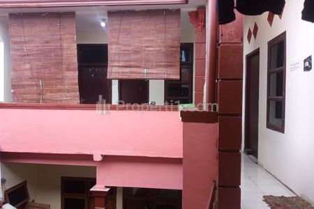 Dijual Rumah Induk + Kost Putra 300 Meter dari Patung Pesawat Suhat Malang