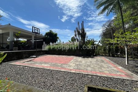 Jual Rumah LUAS dan NYAMAN di Setiabudi Setiabudhi Bandung Utara Bonus FURNISHED