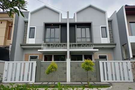 Dijual 2 Unit Rumah Baru di Jl Soekarno Hatta Komplek Aria Graha Kota Bandung
