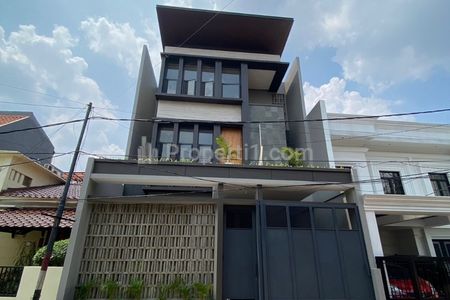 Tampak depan 
