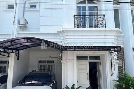 Dijual Rumah Second 2 Lantai di Ceger, Cipayung, Jakarta Timur