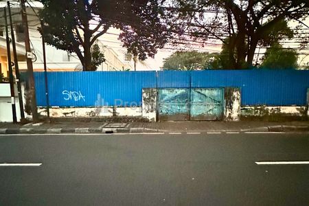 Jual Tanah Lokasi Elit di Menteng Taman Suropati Jakarta Pusat, Lingkungan Eksklusif dan Aman