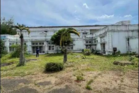 Dijual Rumah Sangat Luas di Jalan Kemang, Jakarta Selatan