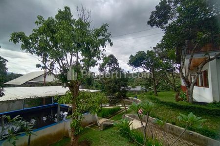 Dijual 2 Villa Siap Pakai di Area Cijeruk, Kabupaten Bogor