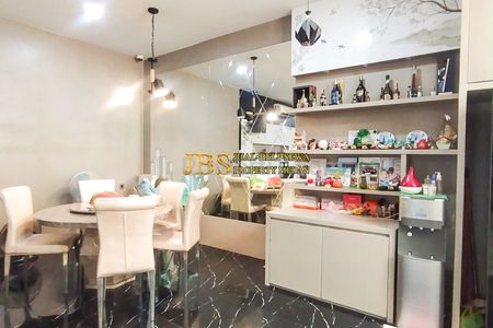 Dijual Rumah Full Furnished Komplek Givency One Type Versace, Medan