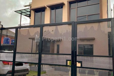 Dijual Rumah Villa Luas Sejuk View Pegunungan di Lembang, Bandung Barat