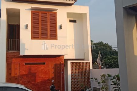 Jual Rumah Siap Huni Konsep Tropikal Bali Sejuk Nyaman Dekat Wisata Lembang