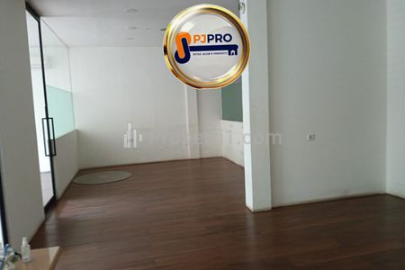 Disewakan Ruko dengan Lokasi Premium di Jalan Boulevard Raya Kelapa Gading Jakarta Utara