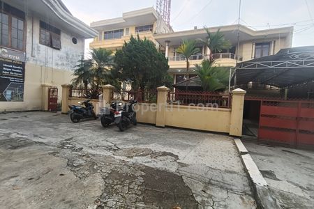 Jual Rumah Plus Ruang Usaha Lokasi Strategis di Pusat Bisnis Pasteur Kota Bandung