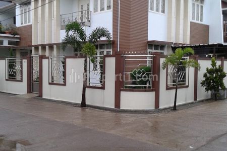 Dijual Cepat Rumah Hook Cantik, Luas dan Lingkungan Nyaman Dekat Margahayu Raya Bandung