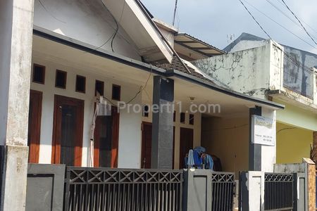 Bagian depan rumah