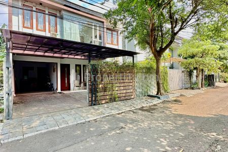 Jual Rumah di Cinere, Depok Depan Cinere Mall, RS Puri Cinere - Luas Tanah 207m2, Row Jalan Lebar 3 Mobil